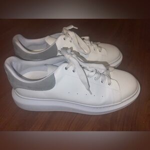 Used Alexander McQueen white sneakers in excellent condition. Size 10.5